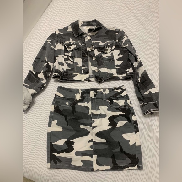 Army Jeans and Jacket - Picture 1 of 3